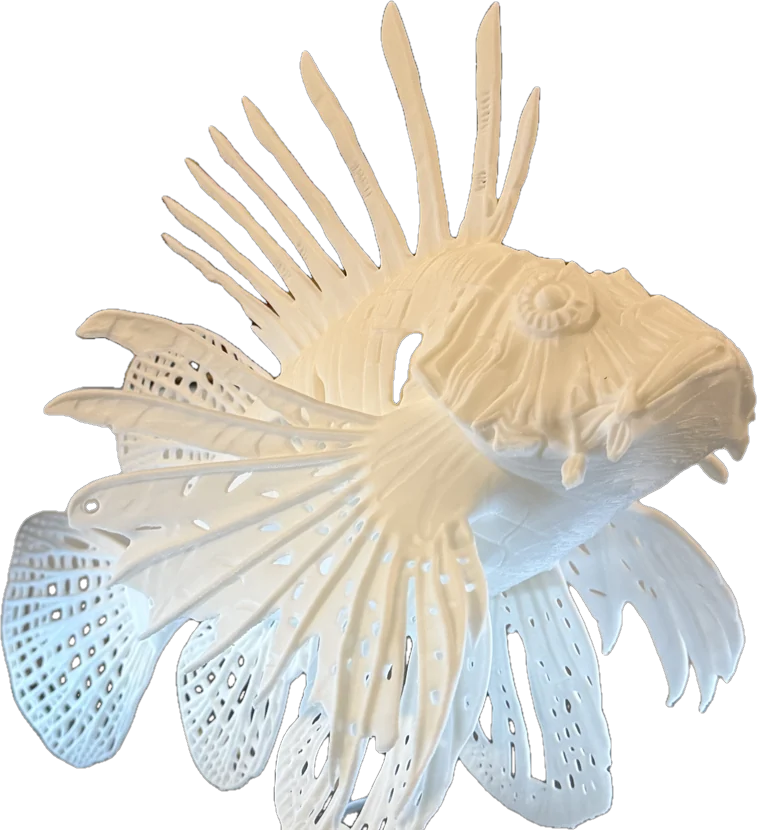 White lionfish sculpture with fanned lattice fins